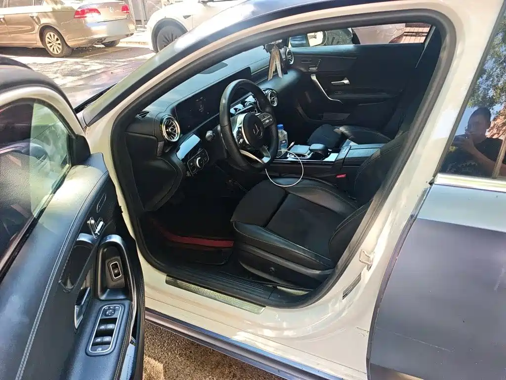 Mercedes-Benz A-Class — миниатюра 17