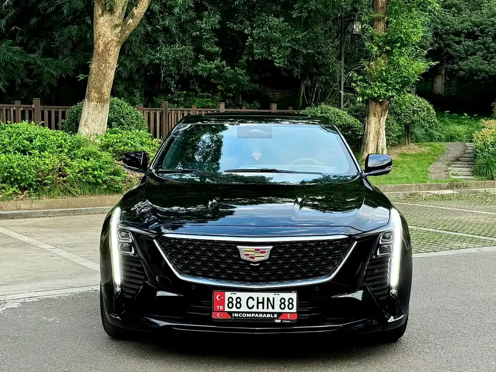 Cadillac CT5 — миниатюра 2