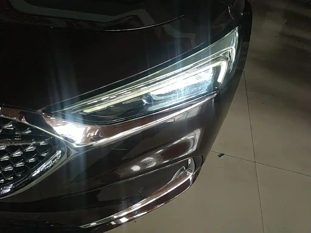 Buick LaCrosse — миниатюра 24