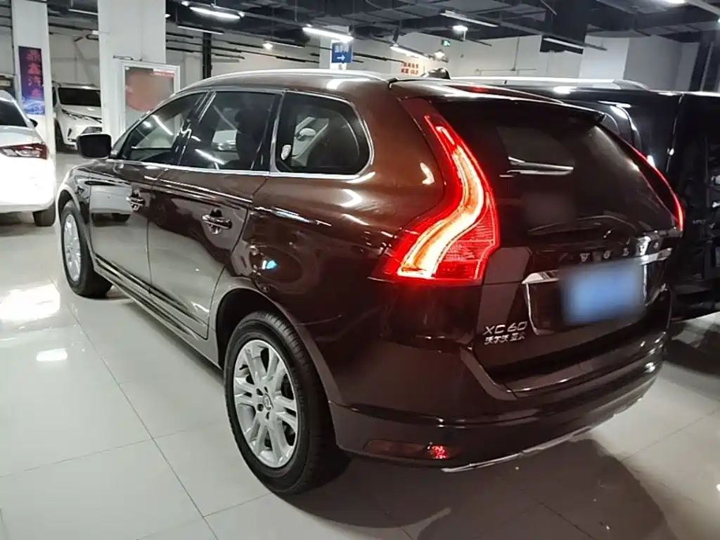 Volvo XC60 — миниатюра 5