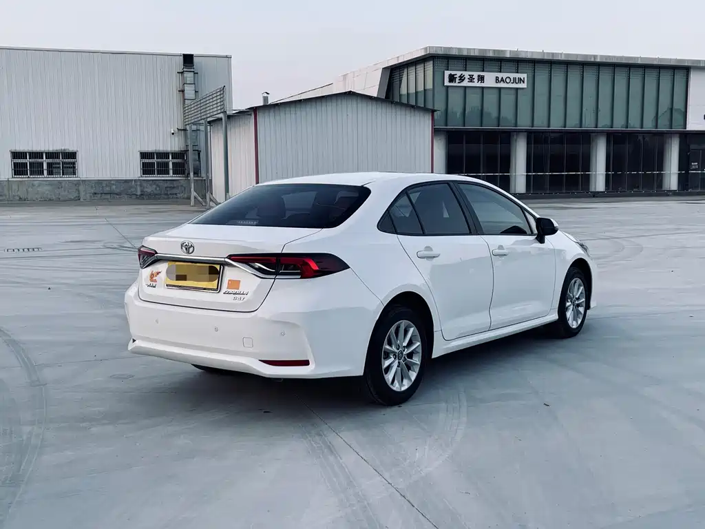 Toyota Corolla — миниатюра 4