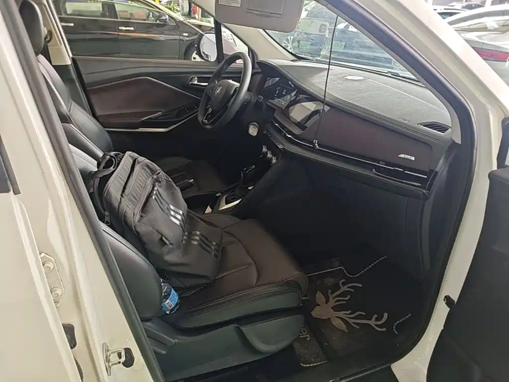 Changan CS15 — миниатюра 25