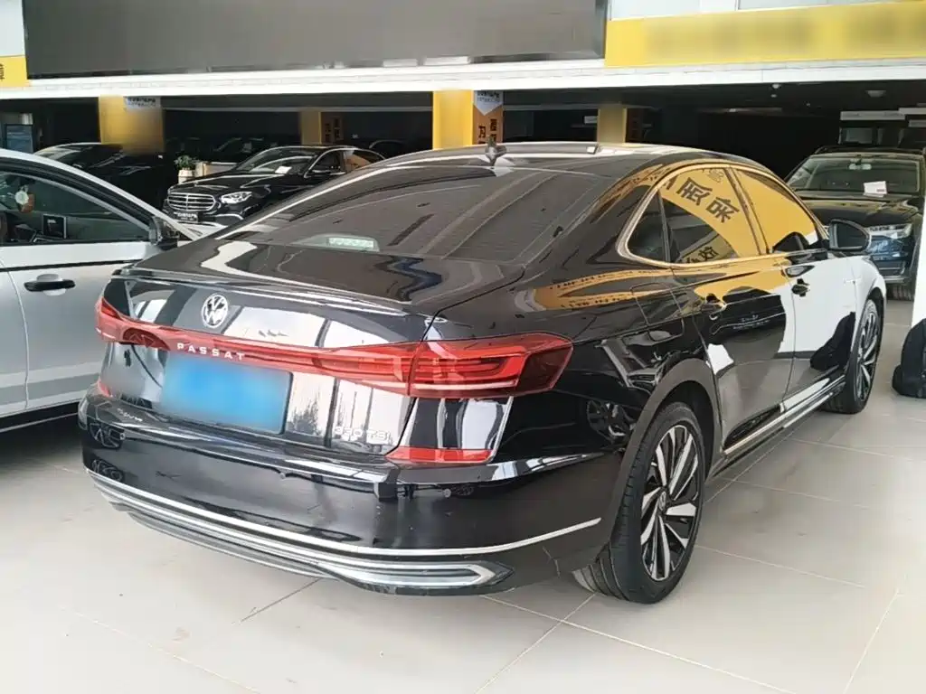 Volkswagen Passat — миниатюра 7