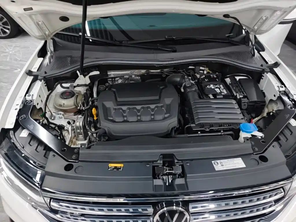 Volkswagen Tiguan L — миниатюра 20