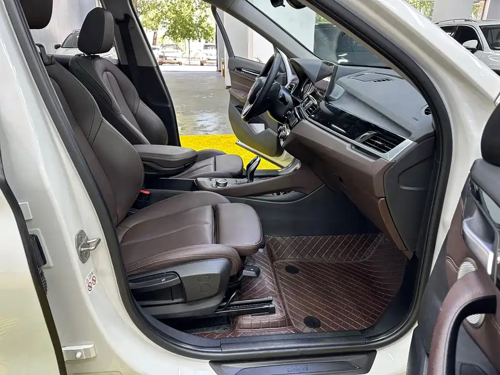 BMW X1 — миниатюра 23