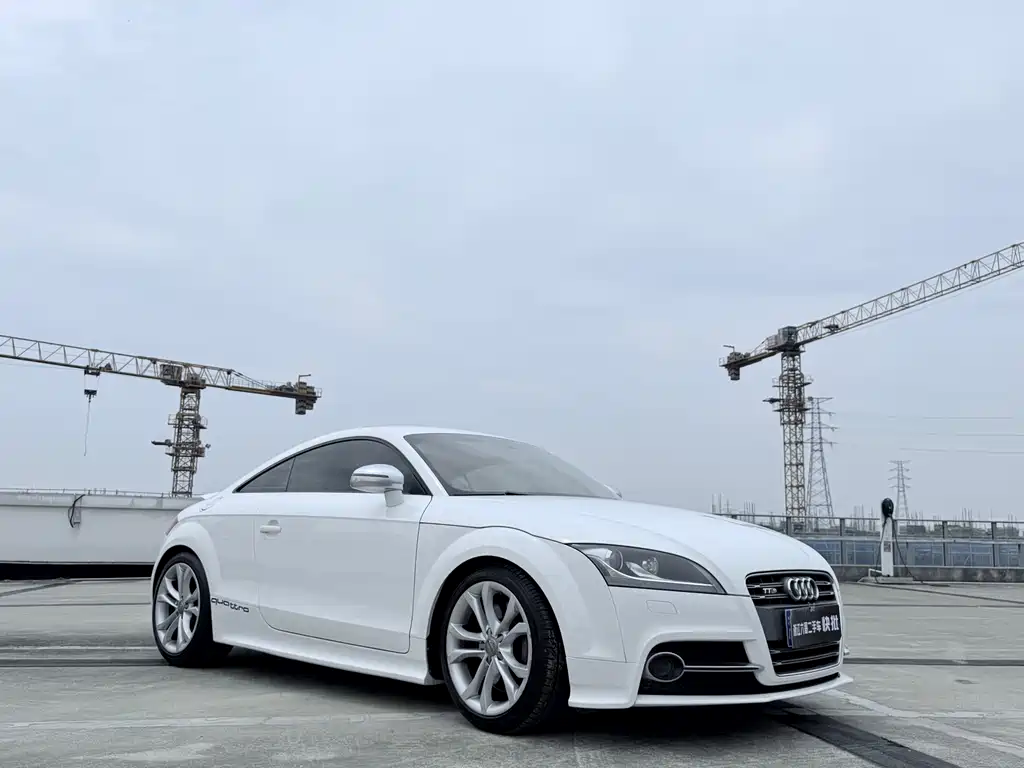 Audi TTS 2011 TTS Coupe 2.0TFSI quattro