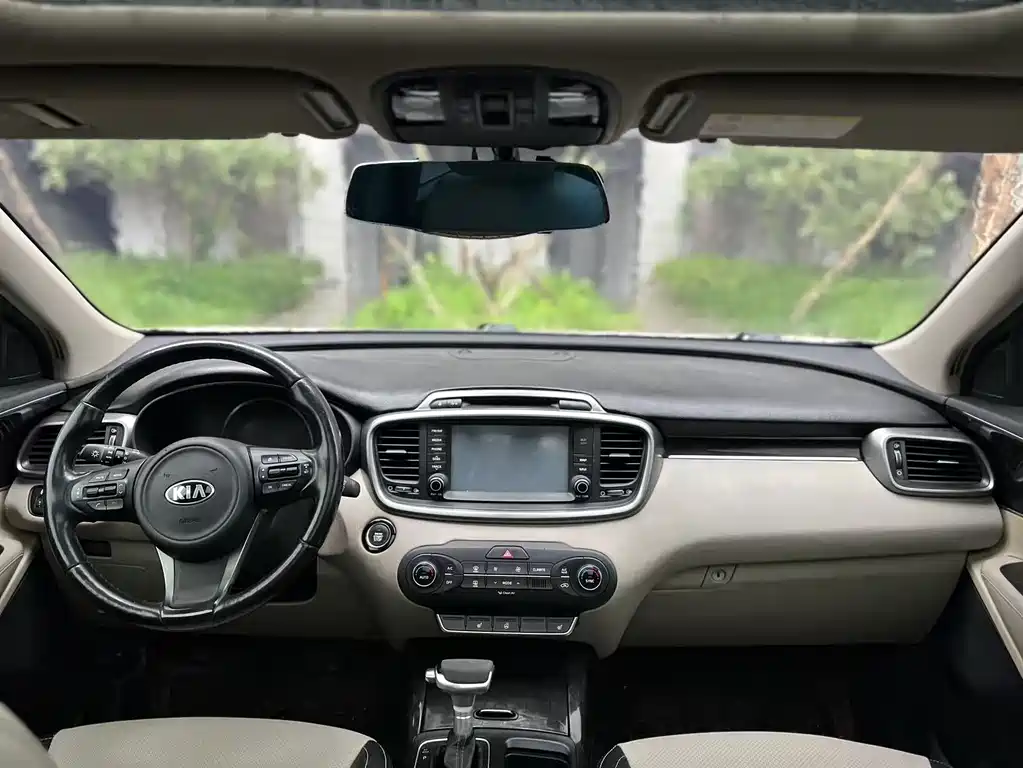 KIA SORENTO