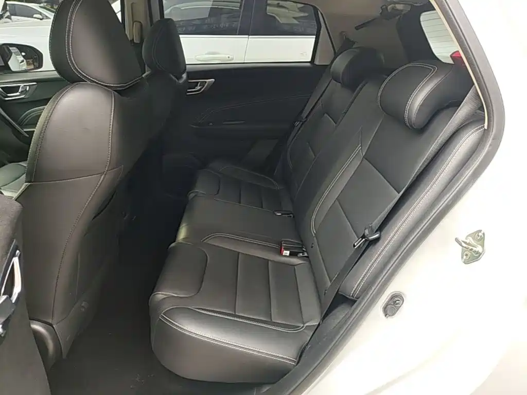 Geely Vision X3 — миниатюра 17