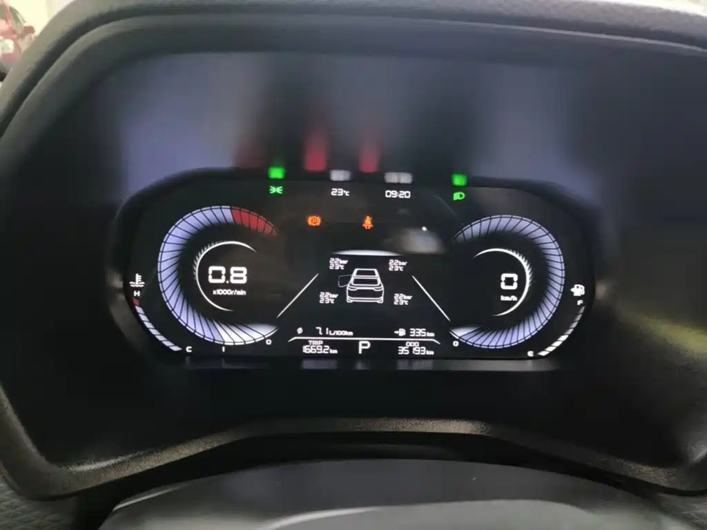 Geely Emgrand — миниатюра 12