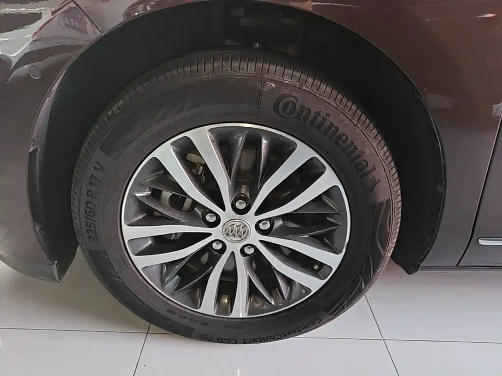 Buick GL8 — миниатюра 23