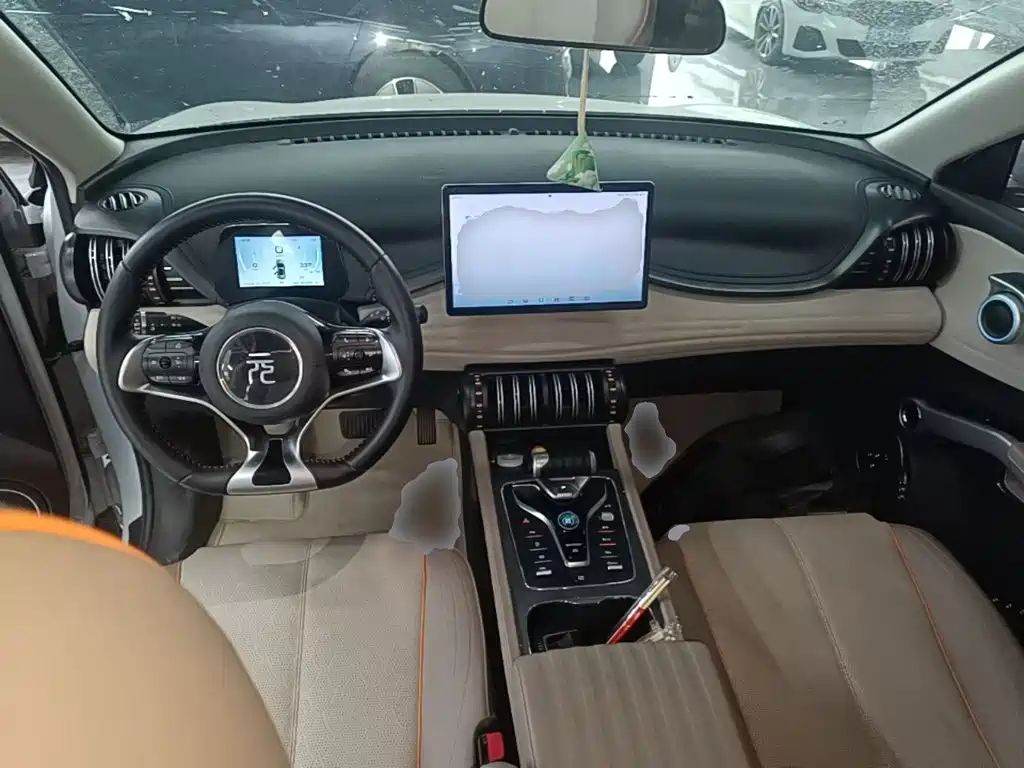 BYD Yuan Plus — миниатюра 10