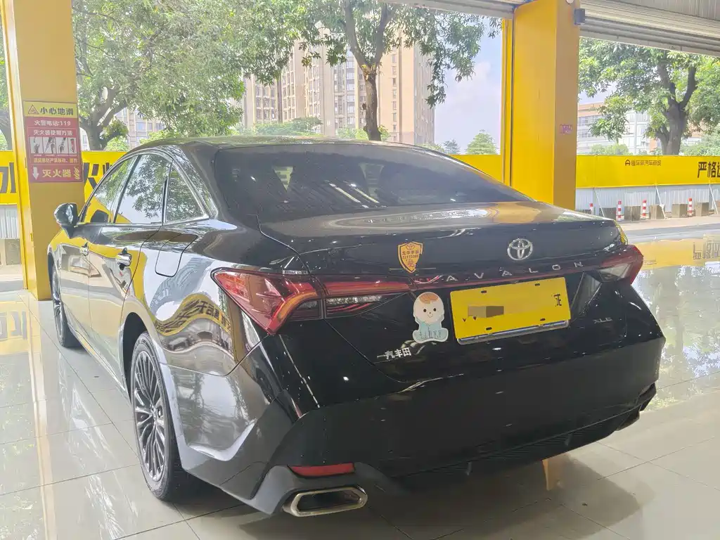 Toyota Avalon — миниатюра 9