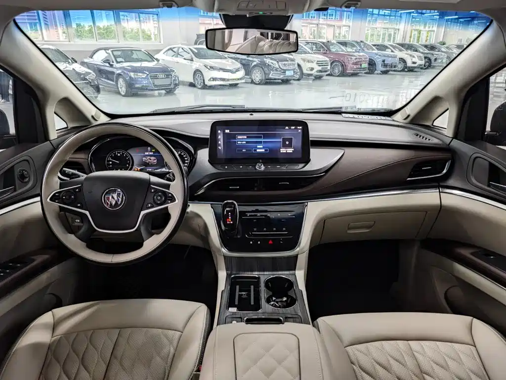 Buick GL8 — миниатюра 12