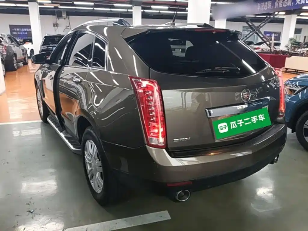 Cadillac SRX — миниатюра 5