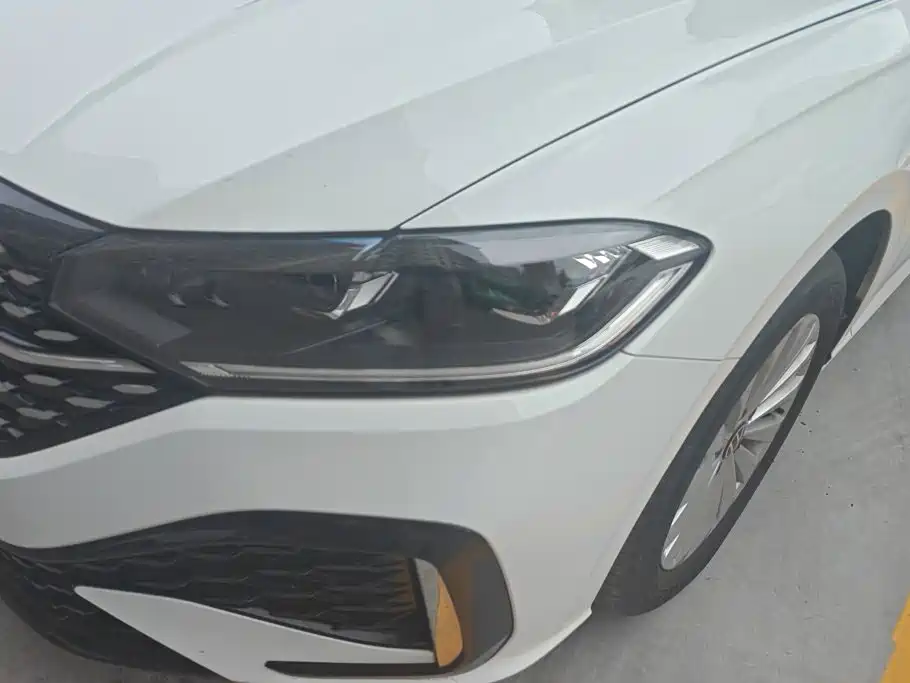 Volkswagen Lavida — миниатюра 5