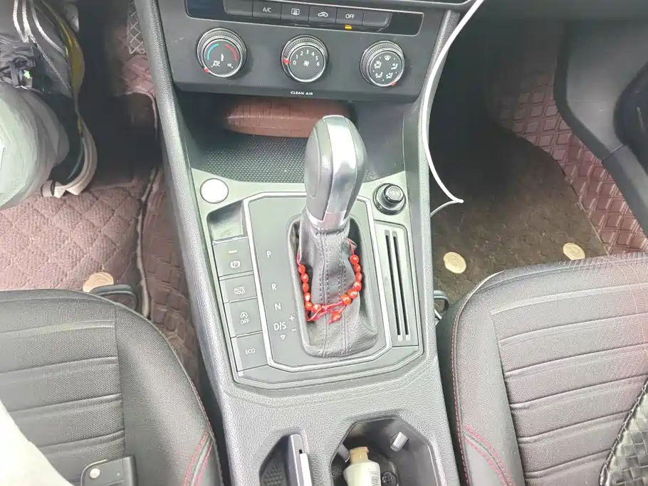 Volkswagen Lavida — миниатюра 16