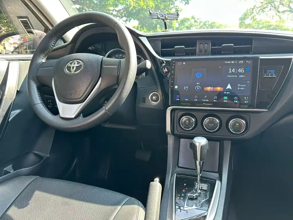 Toyota Corolla — миниатюра 5