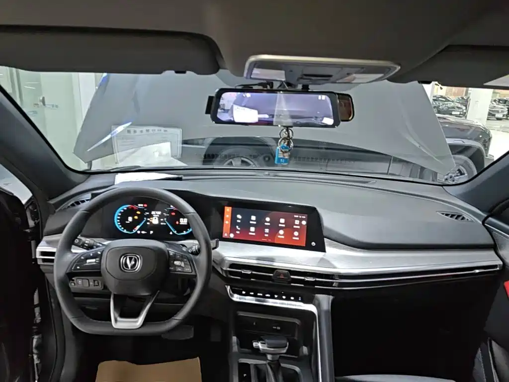 Changan CS35PLUS — миниатюра 10