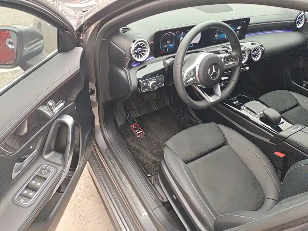 Mercedes-Benz A-Class — миниатюра 16