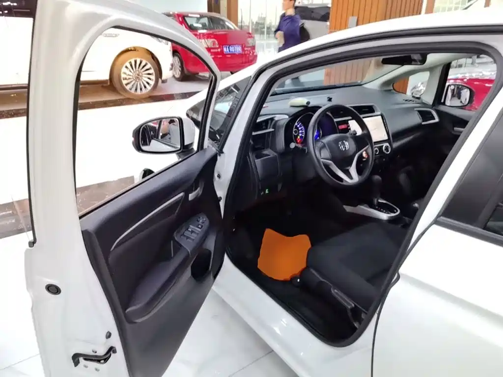 Honda Fit — миниатюра 16