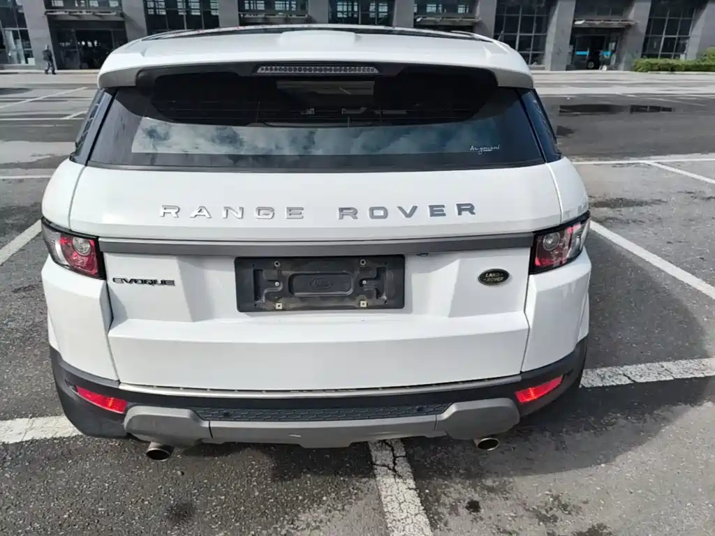 Land Rover Evoque — миниатюра 6