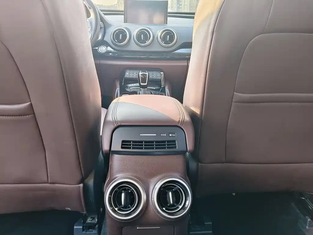 WEI PAI WEI BRAND VV7