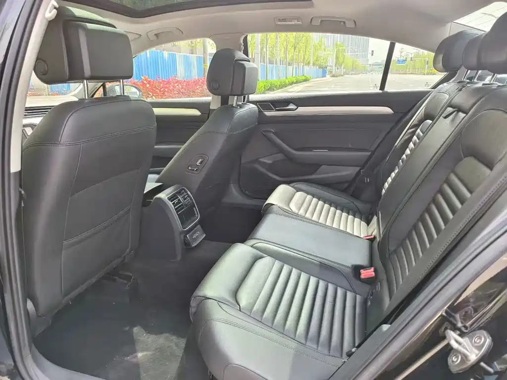 Volkswagen Magotan — миниатюра 6