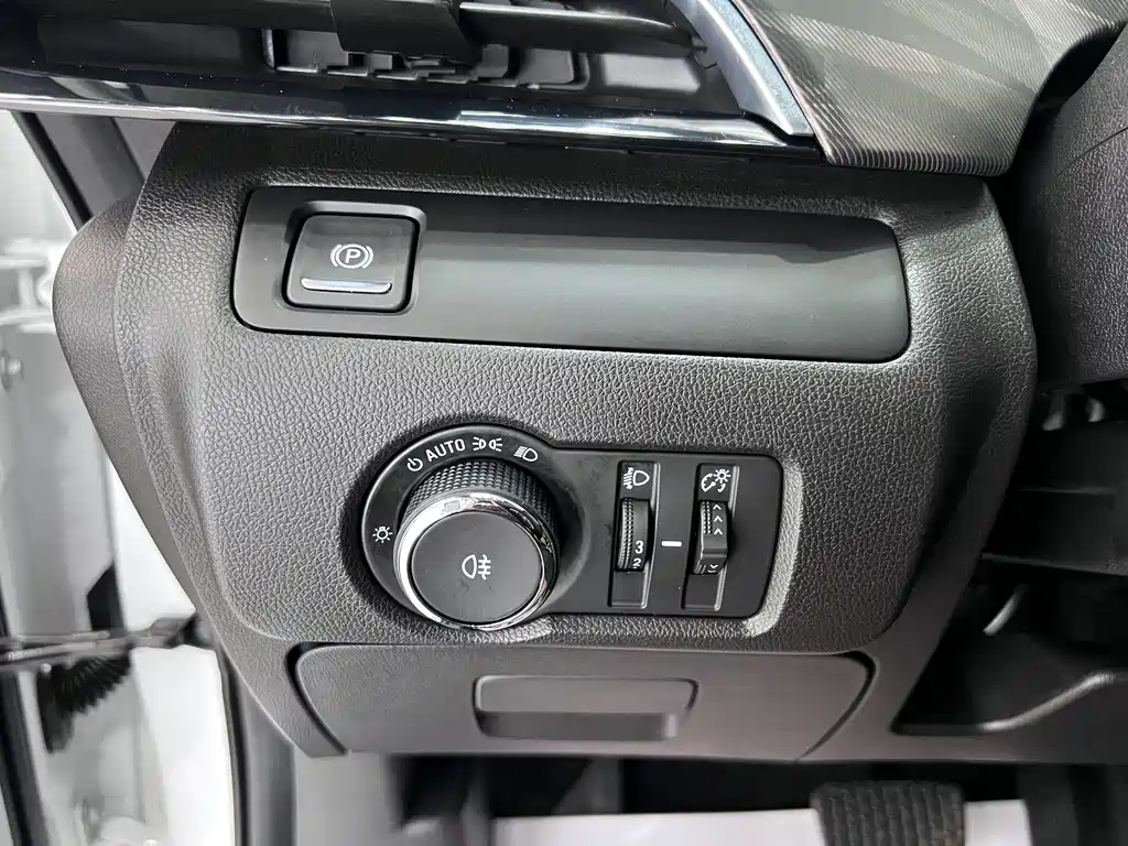 Buick GL6 — миниатюра 13