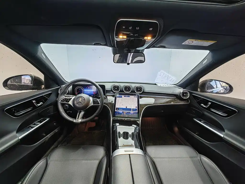 Mercedes-Benz C-Class — миниатюра 10