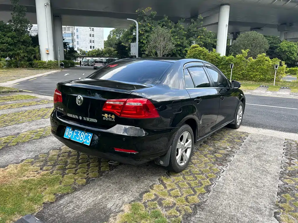 Volkswagen Bora — миниатюра 7