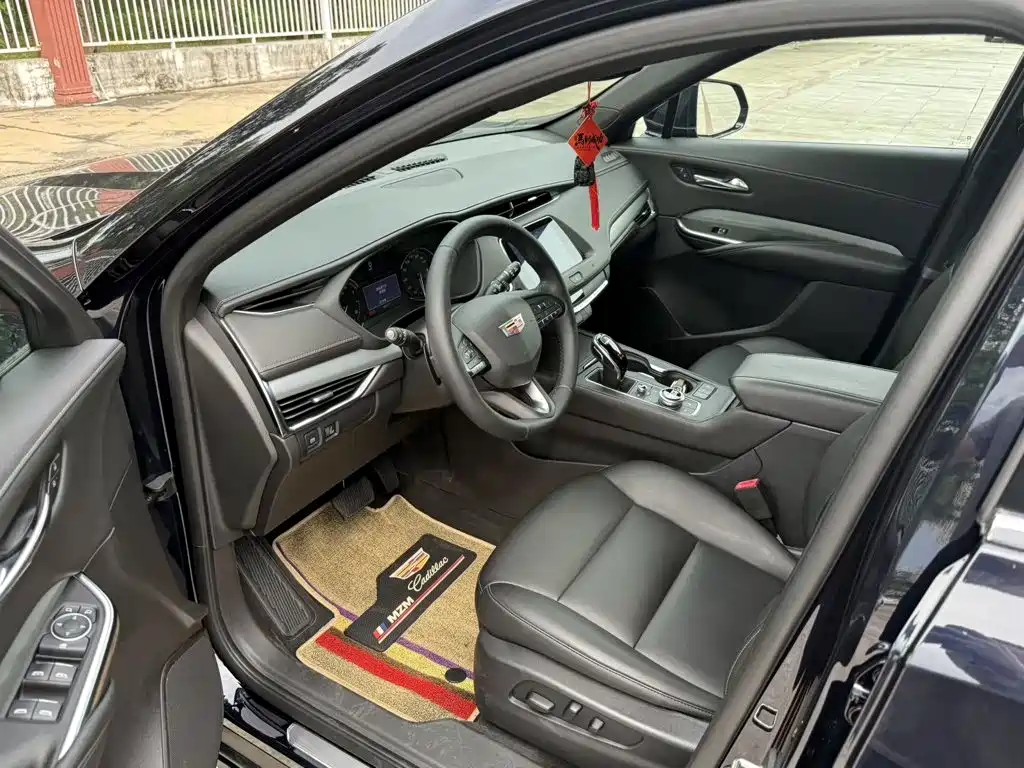 Cadillac XT4 — миниатюра 4