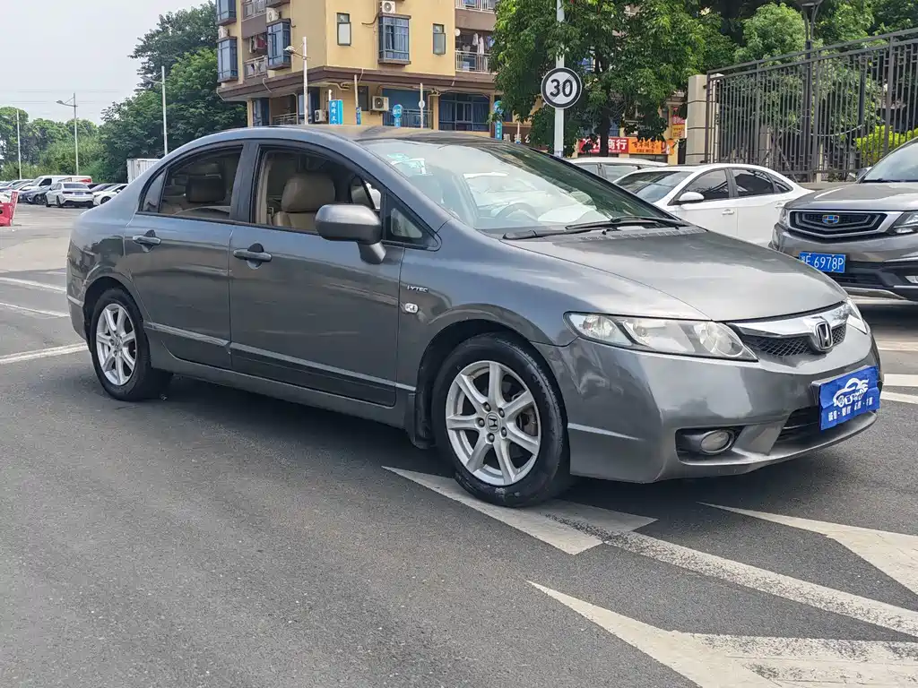 Honda Civic — миниатюра 3