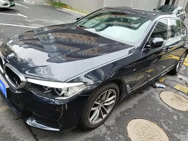 BMW  5 SERIES 2019