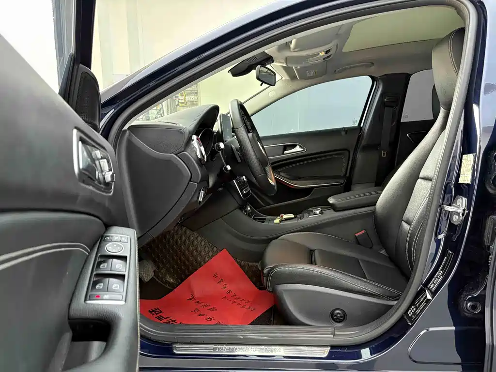 Mercedes-Benz GLA — миниатюра 7
