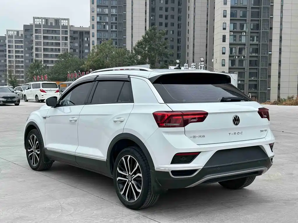 Volkswagen T-Roc — миниатюра 4