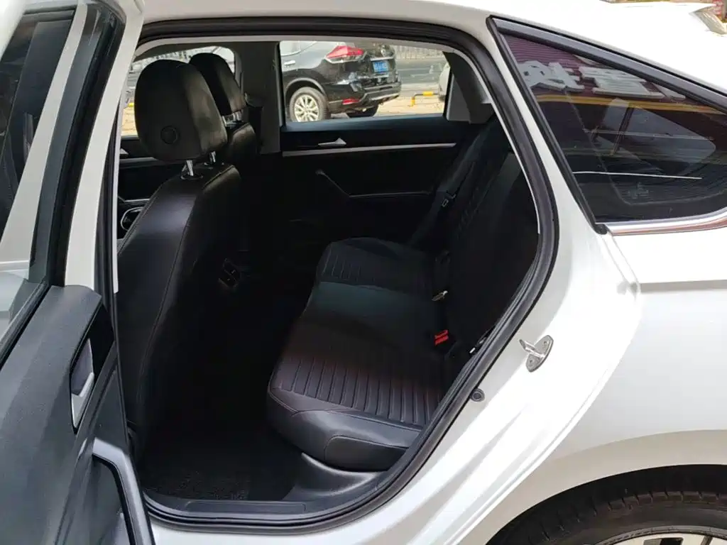 Volkswagen Lavida — миниатюра 17