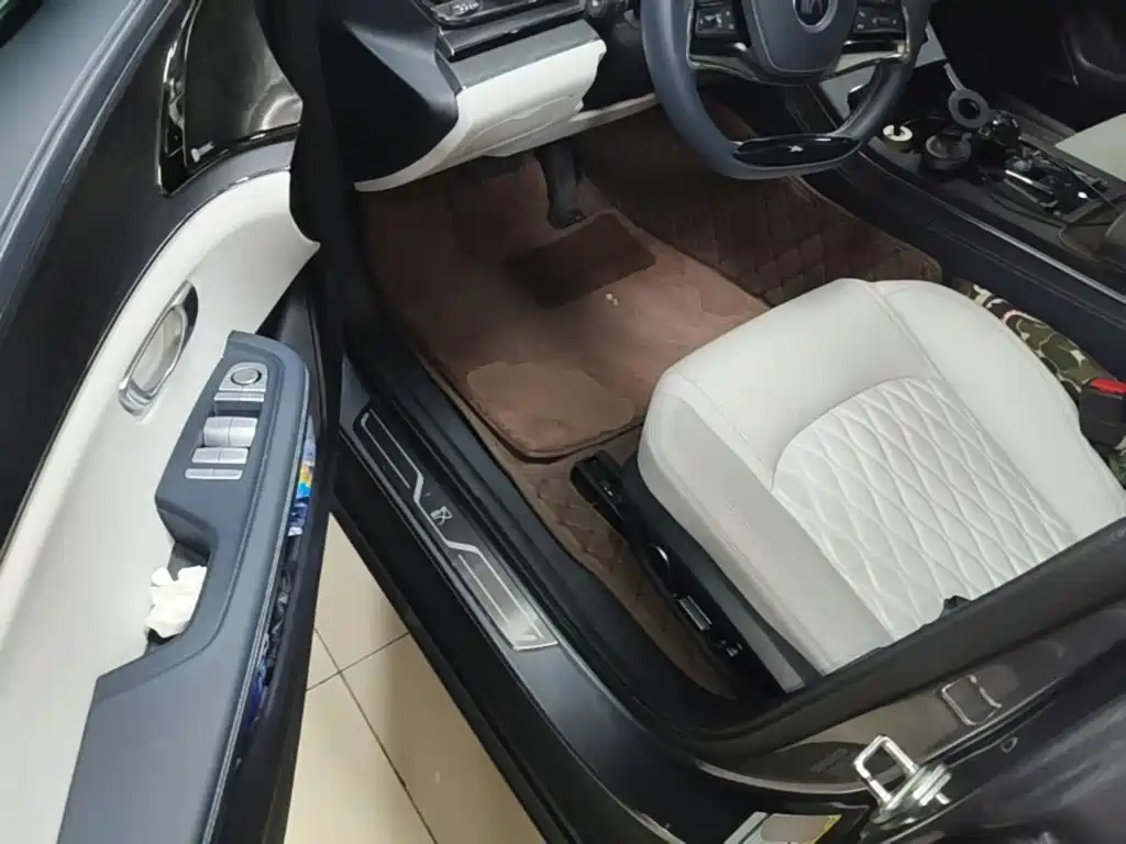 BYD Han — миниатюра 16