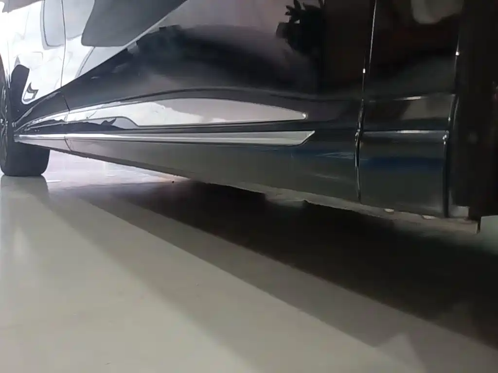 Hongqi Hongqi HQ9 PHEV — миниатюра 22