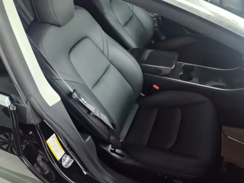 Tesla Model 3 — миниатюра 25