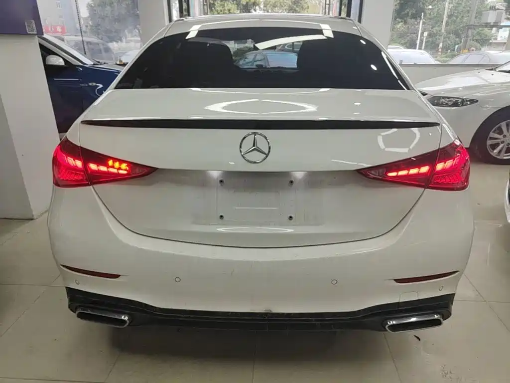Mercedes-Benz C-Class — миниатюра 6