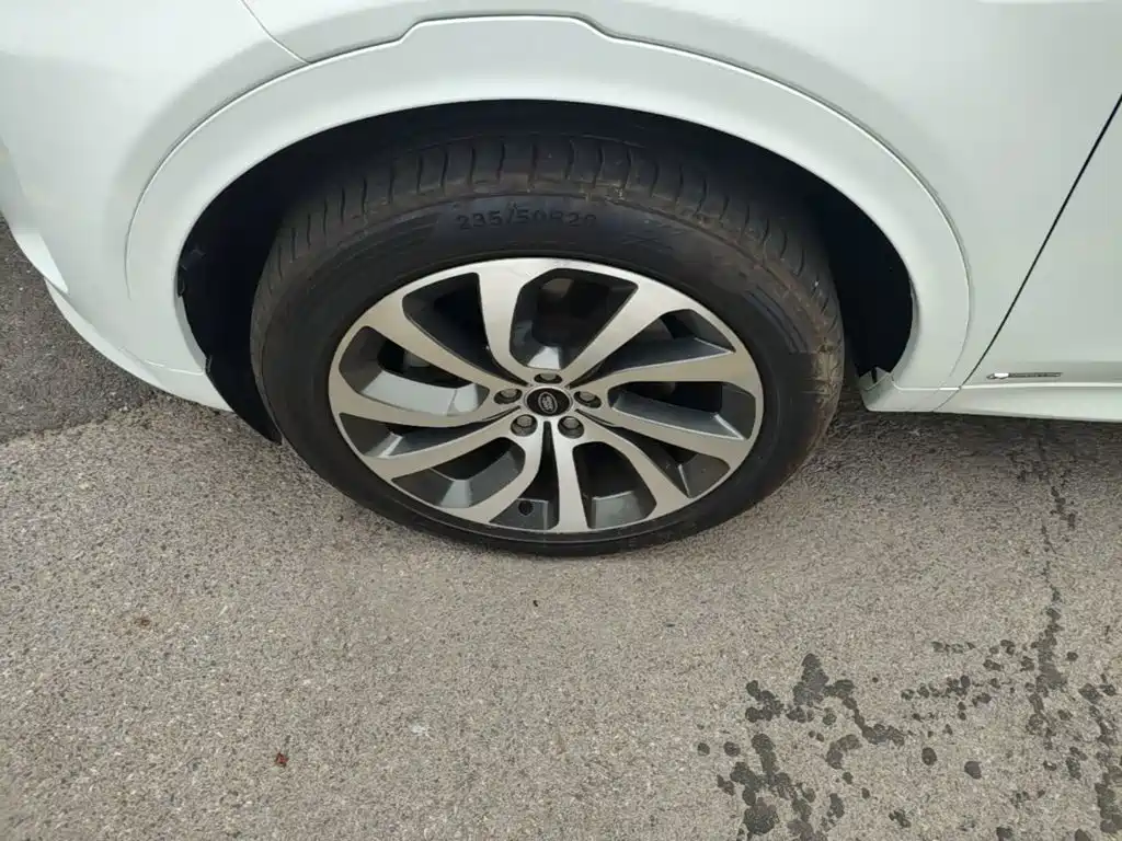 Land Rover Discovery Sport — миниатюра 23