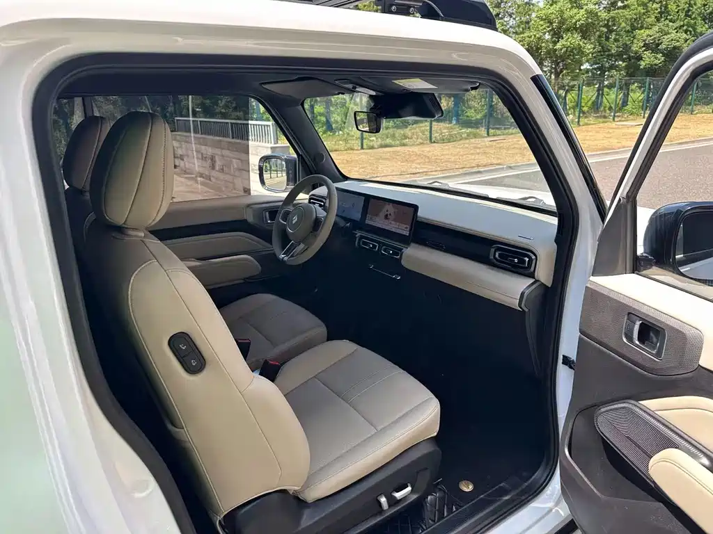 Baojun Yueye — миниатюра 8