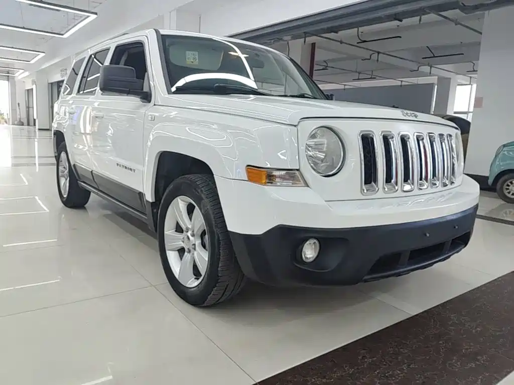 Jeep Patriot — миниатюра 4