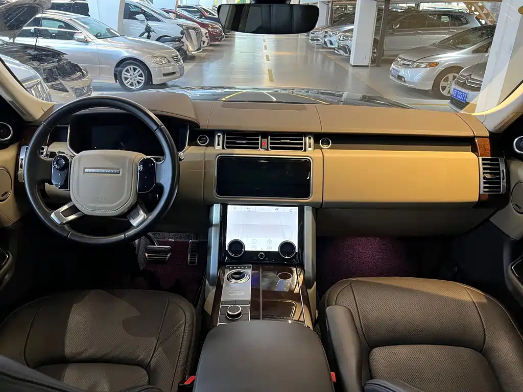 Land Rover Range Rover — миниатюра 17