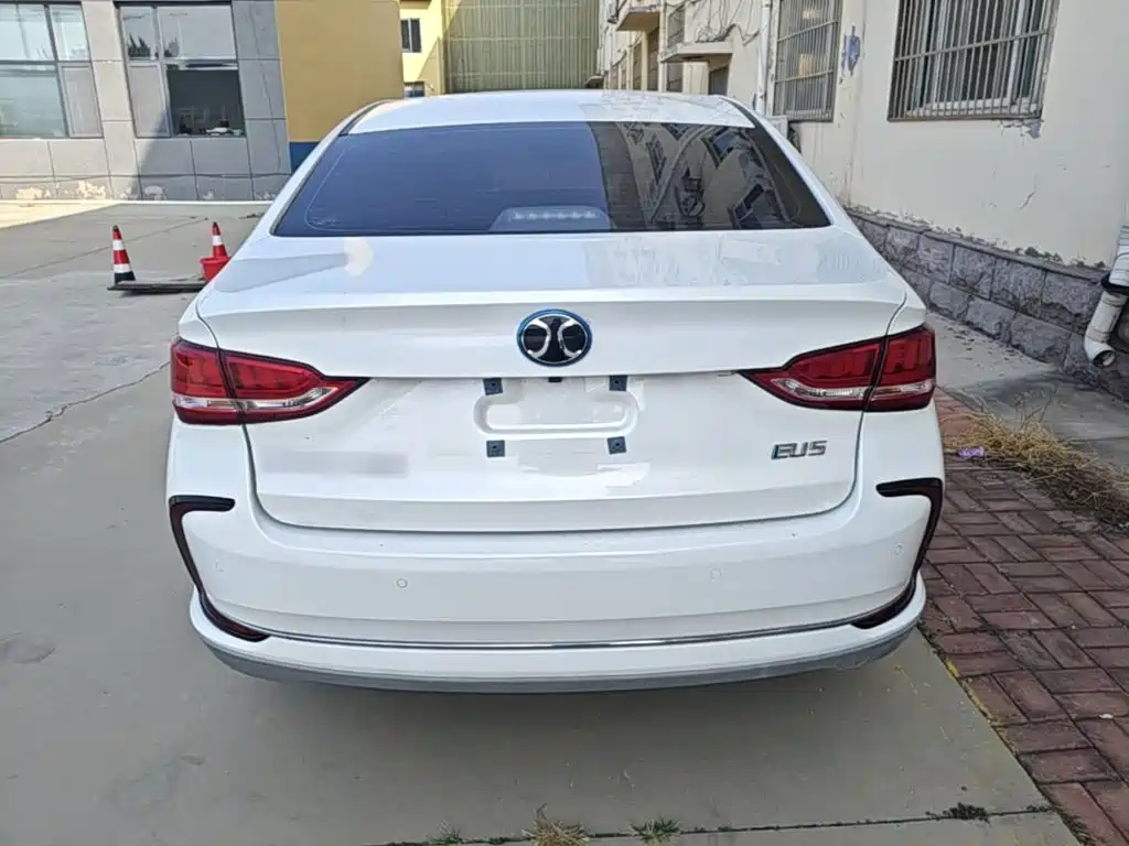 BAIC EU5 — миниатюра 4