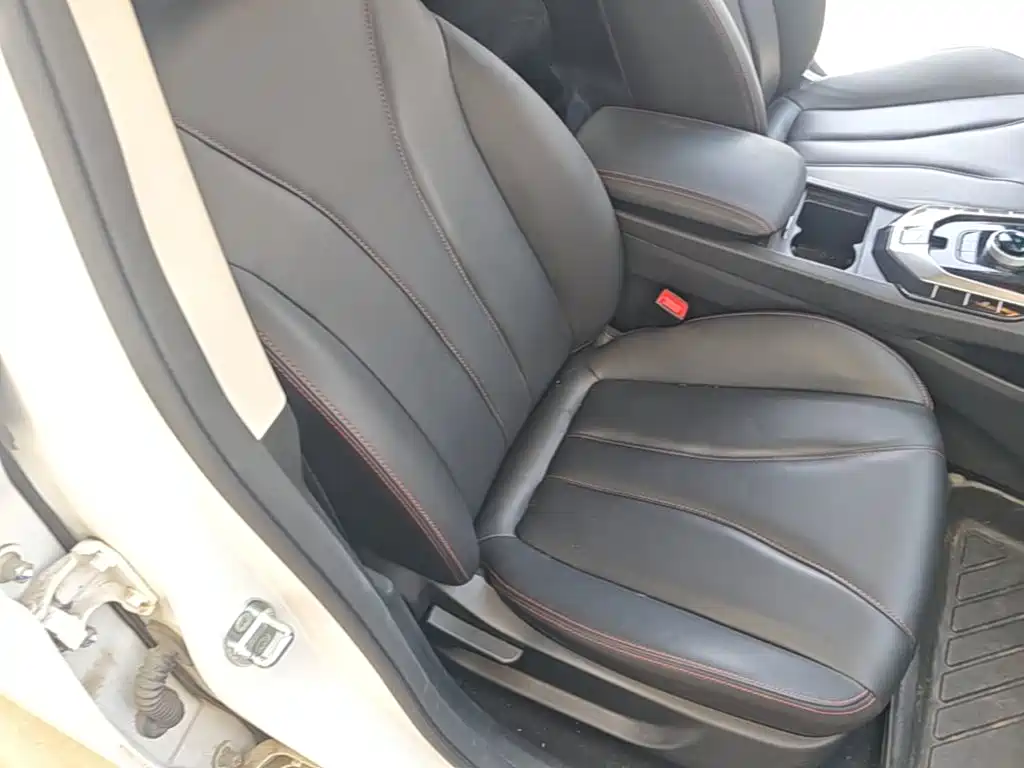 BAIC EU5 — миниатюра 20