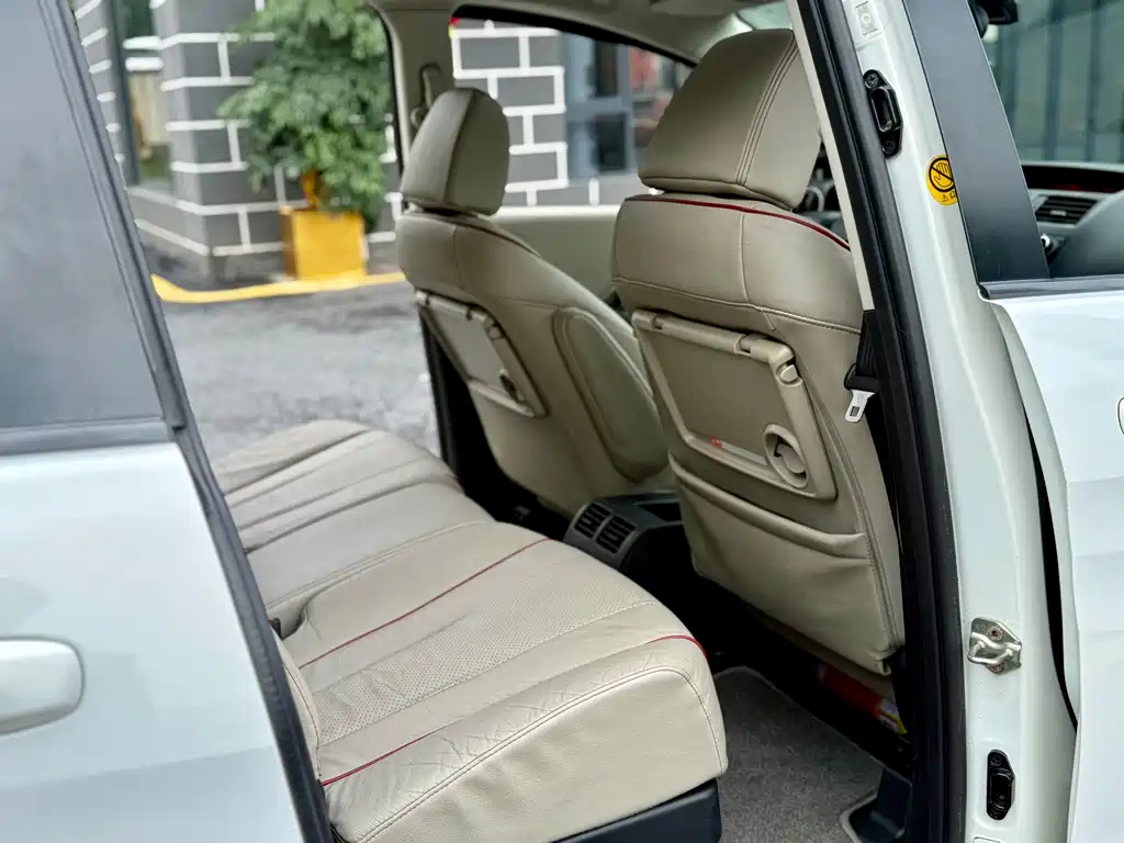 Mazda 5 — миниатюра 17
