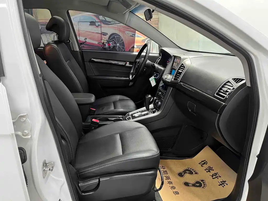 Chevrolet Captiva — миниатюра 12