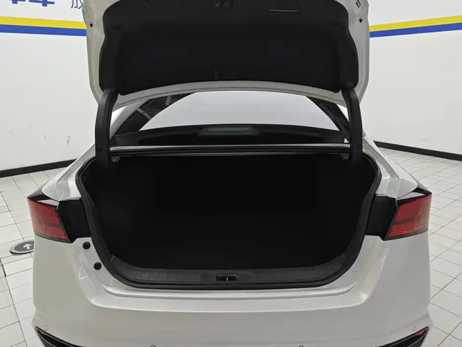 Nissan Teana — миниатюра 4