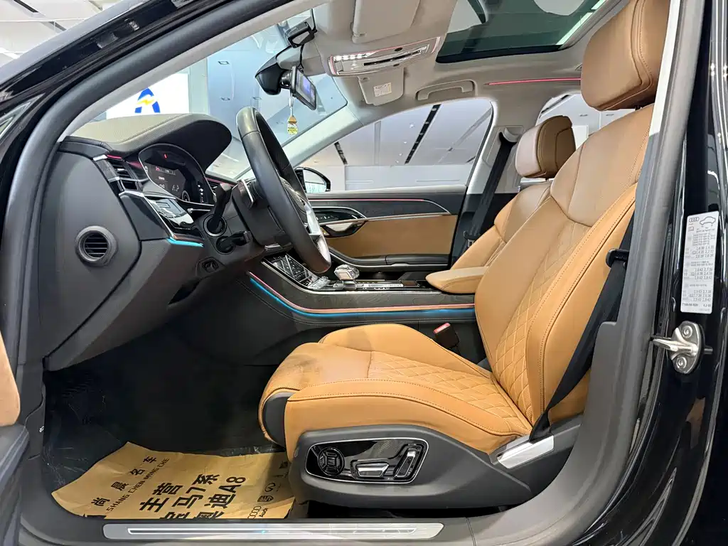 Audi A8 — миниатюра 6